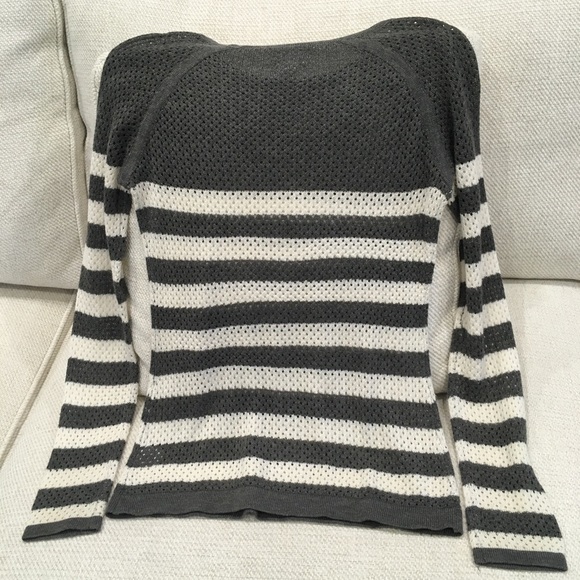Converse One Star Striped Sweater, Size XS - Picture 4 of 4